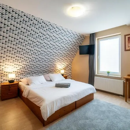 Goscinne Szy & Mon ベッド・アンド・ブレックファスト Koniówka