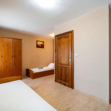 Goscinne Szy & Mon 3*