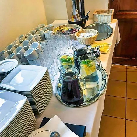 Goscinne Szy & Mon Couette-café 3*