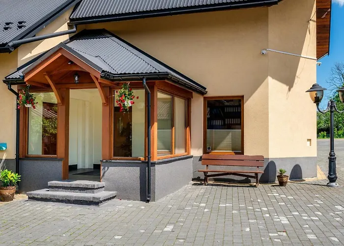 住宿加早餐酒店 Goscinne Szy & Mon Koniowka